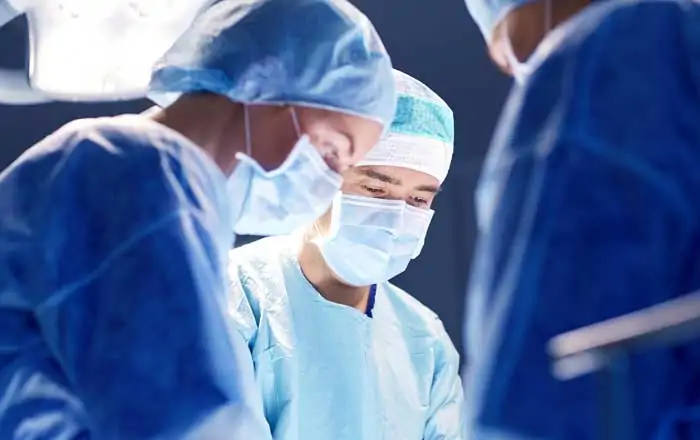 Recambio de Prótesis de Rodilla en un Acto Quirúrgico